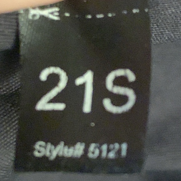 Kuhl Shorts - Picture 5 of 9